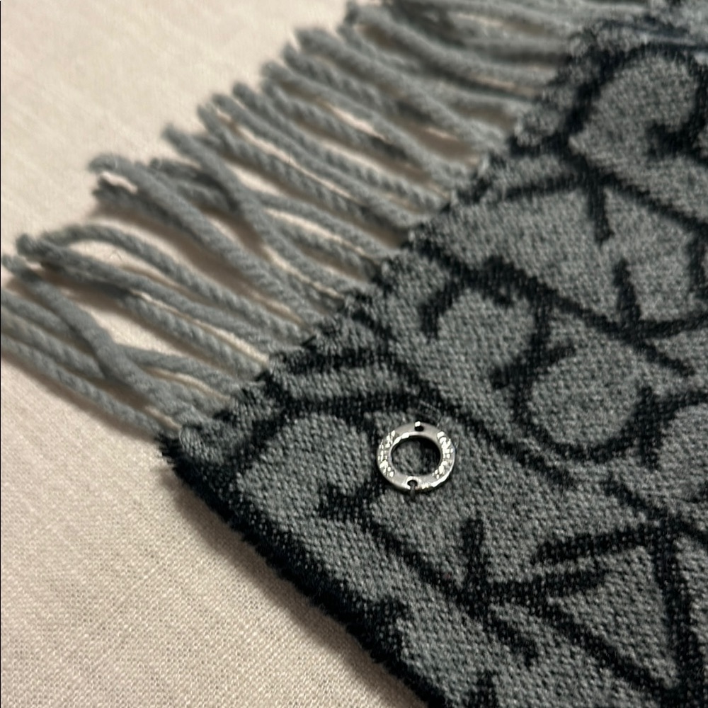 Calvin Klein Black and Gray Reversible Scarf - Picture 4 of 4